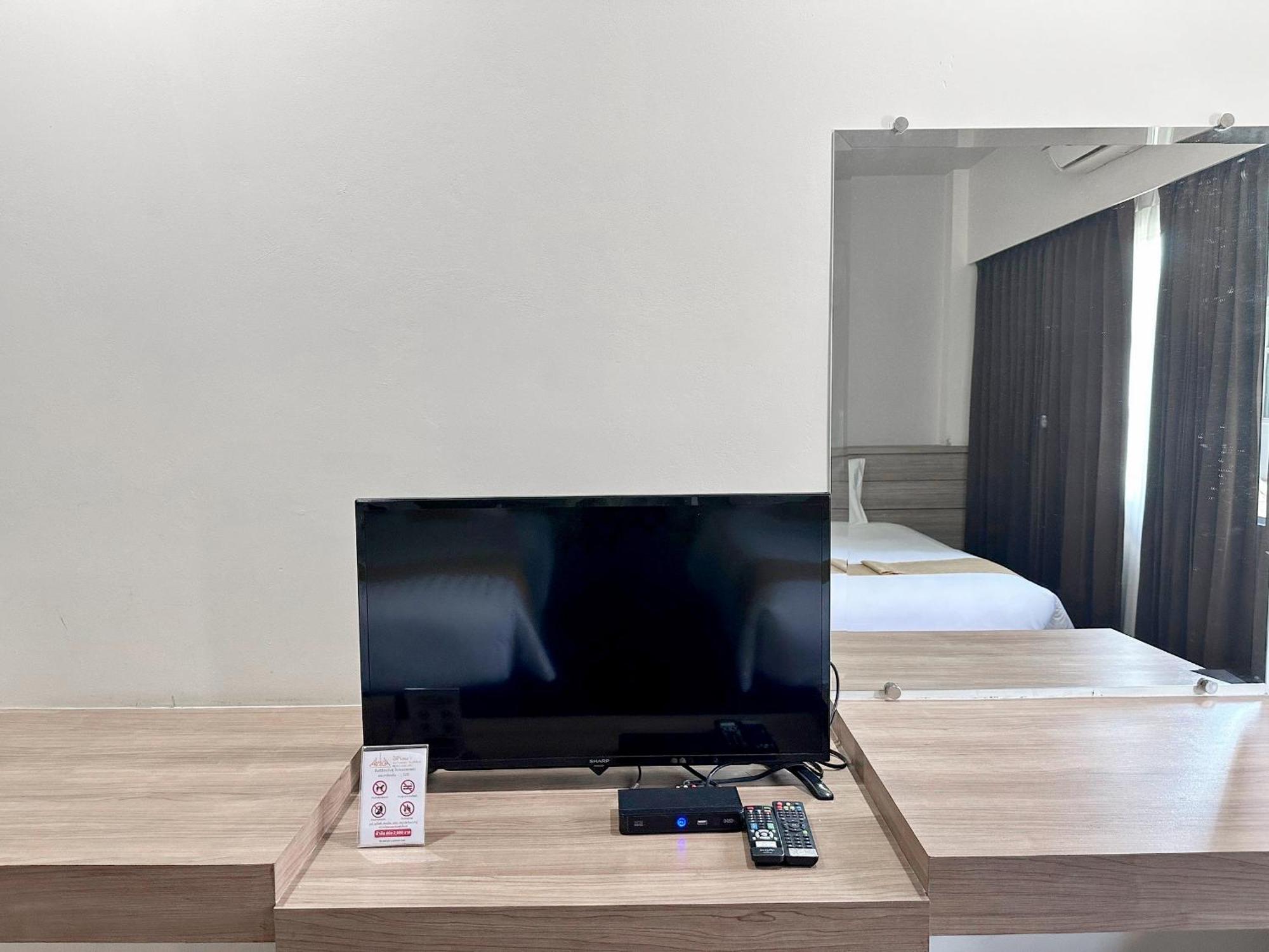 Akelada Hotel Nang Rong Esterno foto