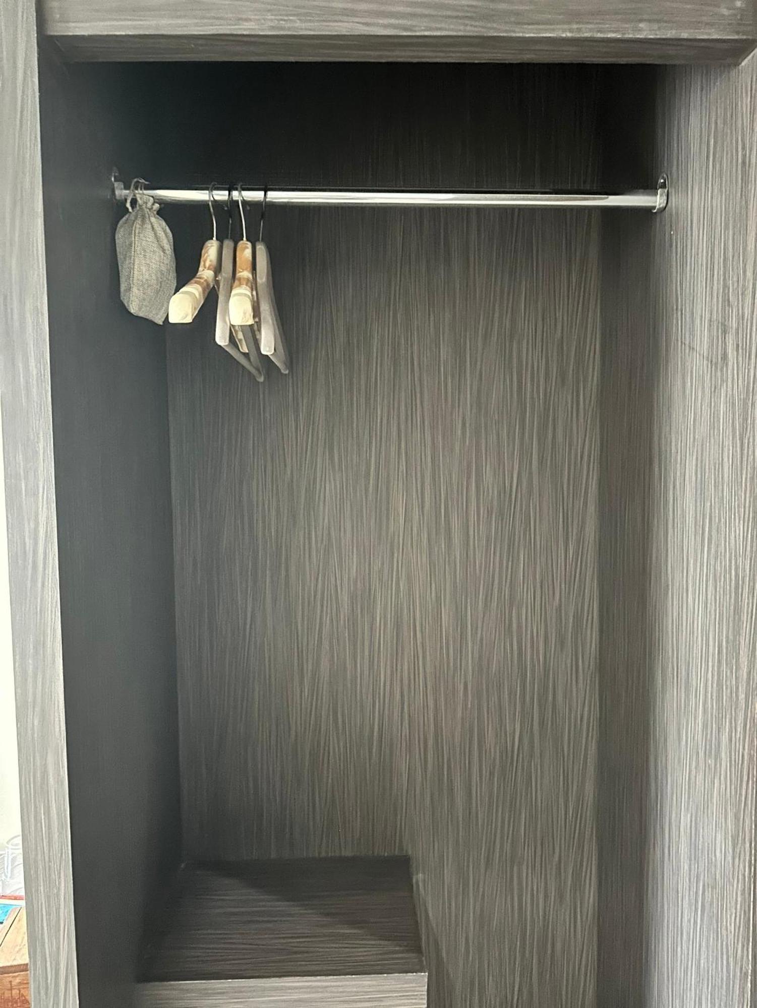 Akelada Hotel Nang Rong Esterno foto
